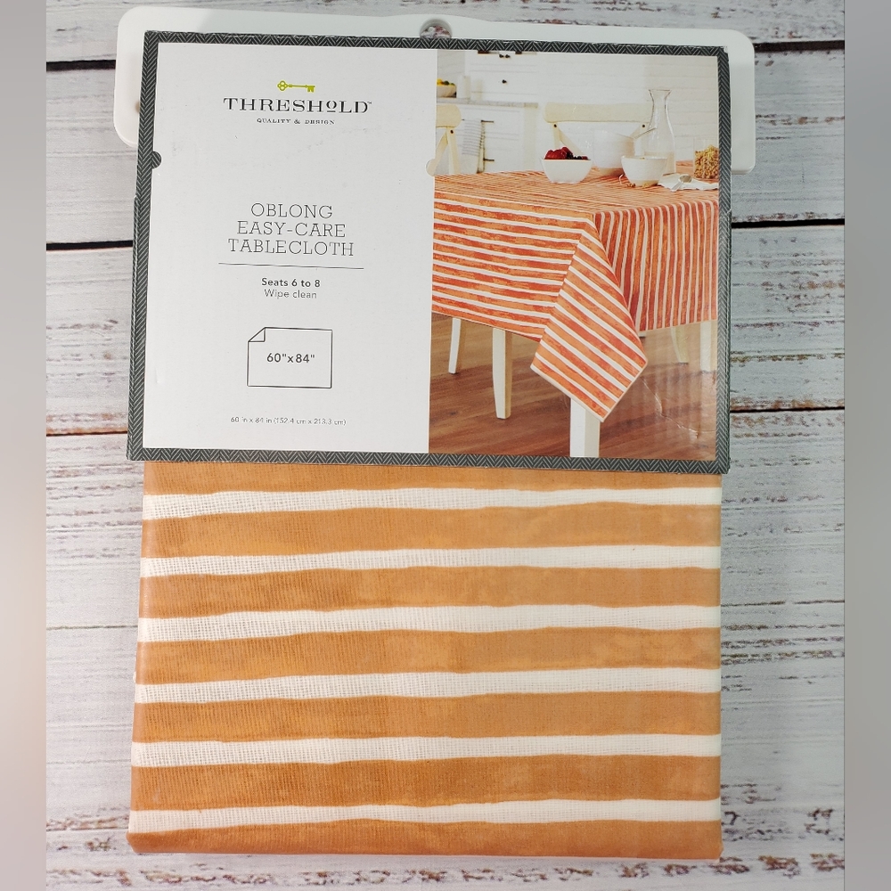 Threshold  Oblong Easy-Care Tablecloth 60×84" Seats 6 To 8 NWT